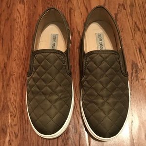 Steve Madden Slip-on